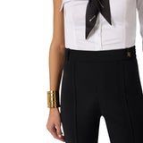 Pantaloni donna in doppio crêpe stretch con logo charm