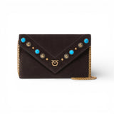 Borsa a bustina piccola in suede con borchie e tracolla