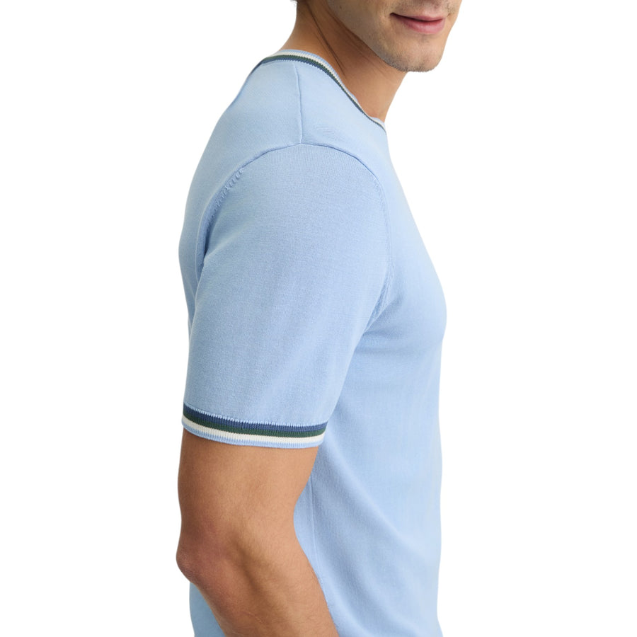 T-shirt azzurra da uomo