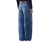 Jeans donna flare con dettagli laserati