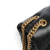 Borsa donna a tracolla media Love Bag Puff in nappa trapuntata con fibbia gioiello