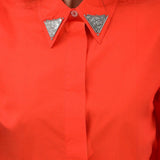 Camicia donna cropped con dettagli metallici