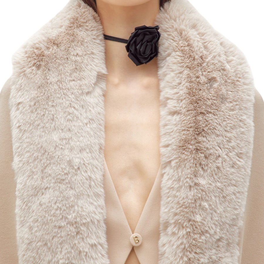 Stola donna in maglia con collo faux fur