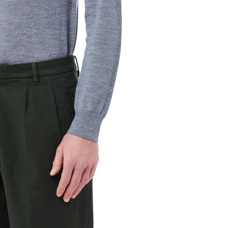 Pantalone uomo con pinces