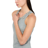 Top donna con applicazioni gioiello