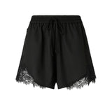 Shorts donna fluidi con inserto in pizzo
