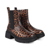 Stivaletto donna a Stampa Animalier con Suola Track e Dettagli Metallici