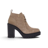 Stivaletti donna in suede stringati