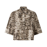 Camicia donna cropped stampata con dettagli metallici