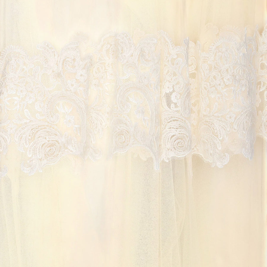 Gonna donna in tulle con decorazioni in pizzo