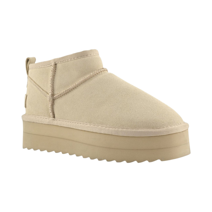 Stivale donna invernale con suola platform in pelle scamosciata