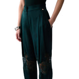Pantaloni donna in raso con dettagli in pizzo