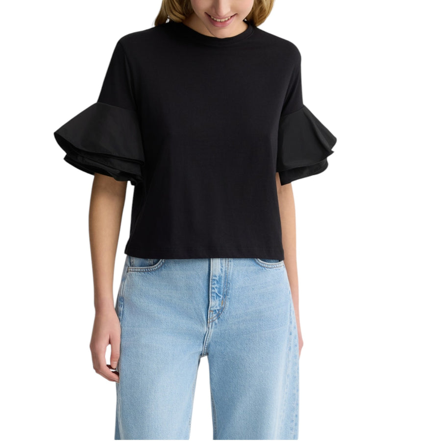 T-shirt donna nera con volant nera
