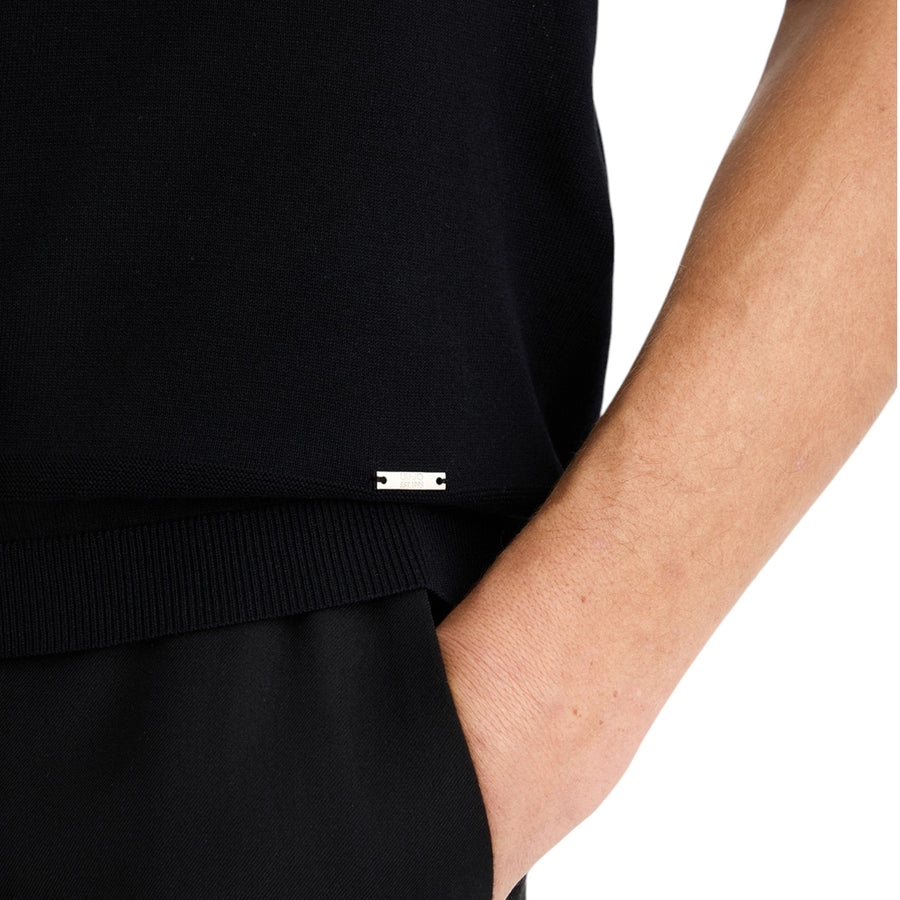 T-shirt nera da uomo
