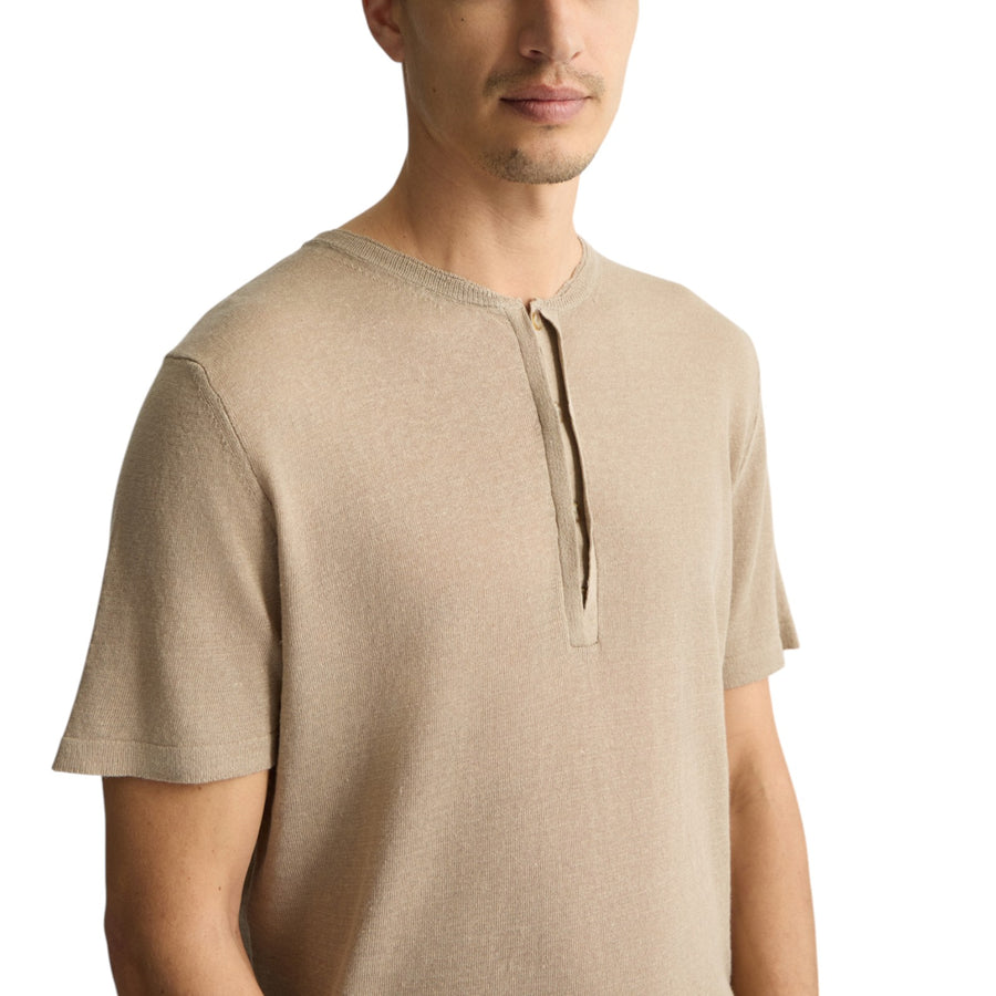 T-shirt in lino e cotone