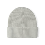 Cappello donna in maglia con dettagli gioiello