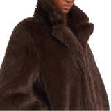 Cappotto donna corto in simipelliccia con tasche