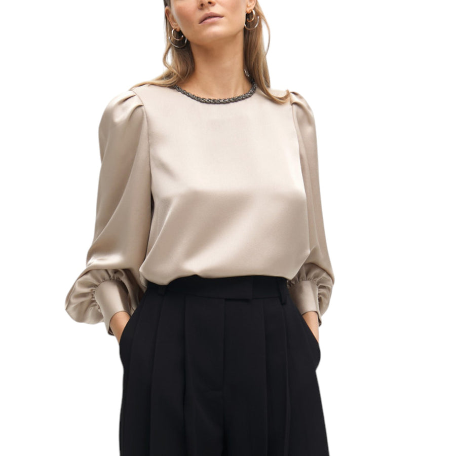Blusa donna con dettaglio gioiello sul collo