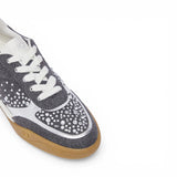 Sneakers in denim e pietre gioiello