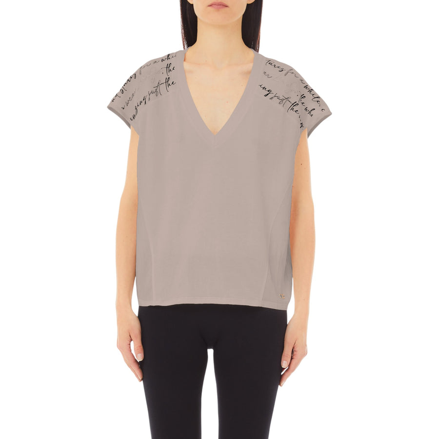 T-shirt donna con scritte e scollo a V