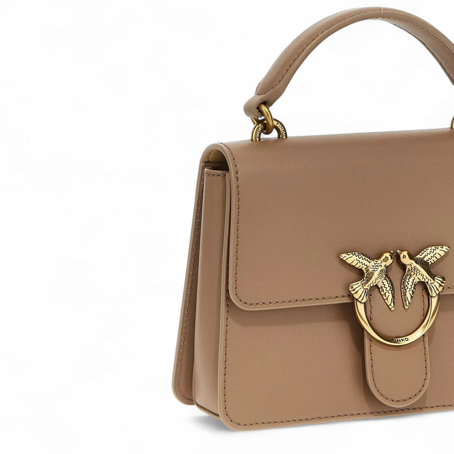 Piccola borsa a mano leggera Love Bag in pelle con tracolla