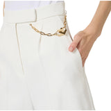 Shorts donna in gabardina con logo gioiello