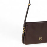 Mini bag in vitello morbido con dettagli metallici