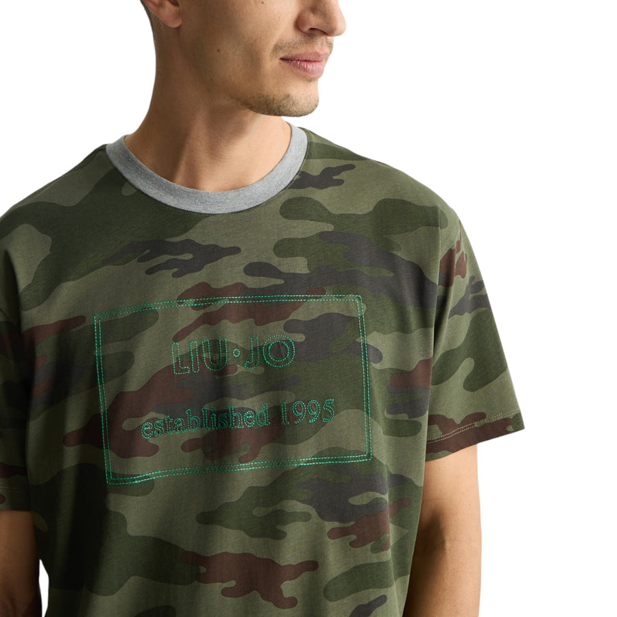 T-shirt camouflage