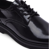 Scarpe lucide stringate