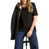 T-shirt donna con scollo ricamato
