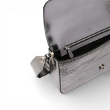Borsa a spalla media Love Bag One Slouchy in pelle laminata