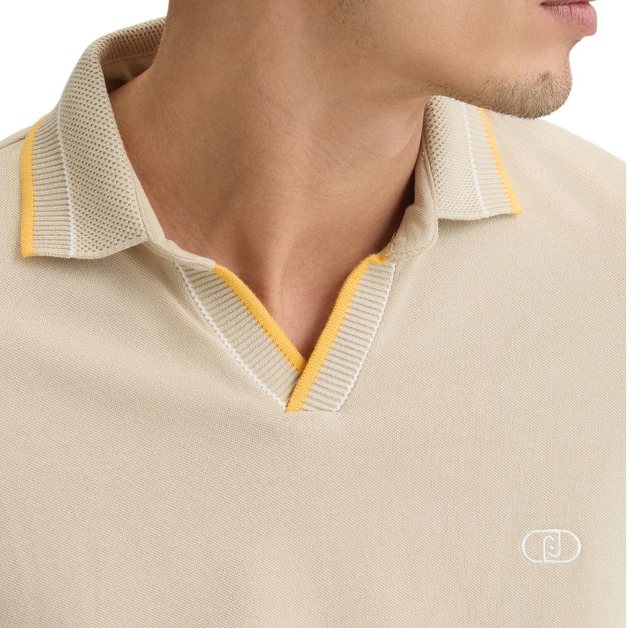 T-shirt con colletto cubano