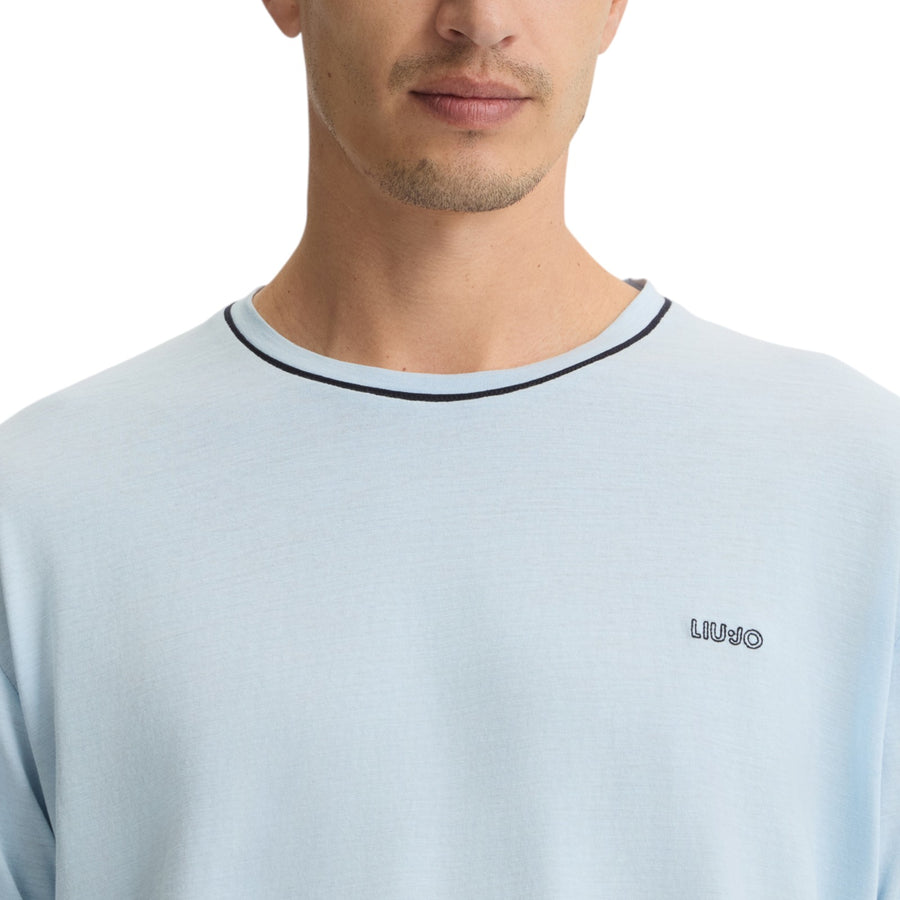 T-shirt azzurra in cotone