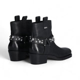 Stivaletti donna con fibia e borchie