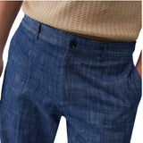 Chino uomo in denim chambray