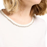 T-shirt donna con scollo ricamato