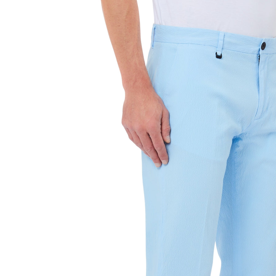Pantaloni chino in seersucker