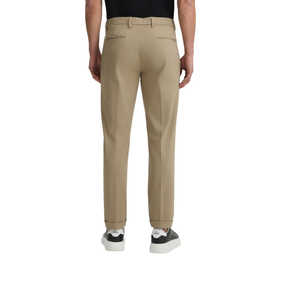 Pantaloni chino slim fit