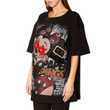 T-shirt con patch e applicazioni in strass